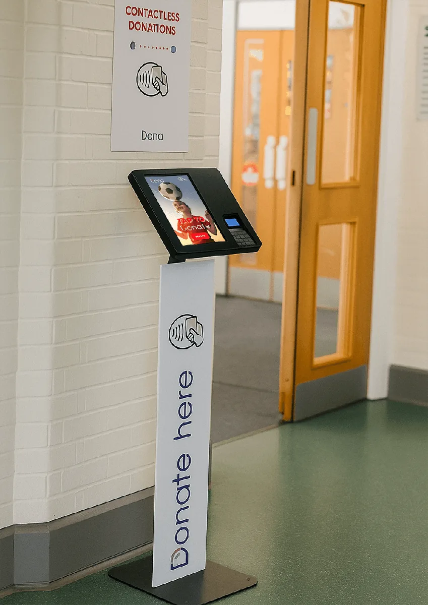 Contactless donation stand for charitable giving